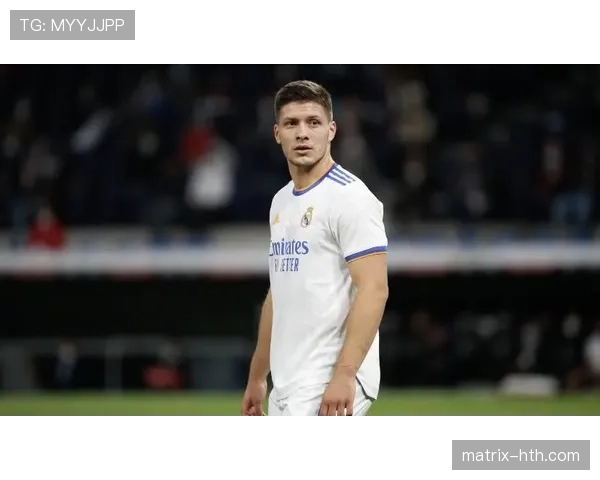 伊萨克 vs 约维奇:终结效率与战术适配性对比 伊萨克 vs 约维奇:终结效率与战术适配性对比