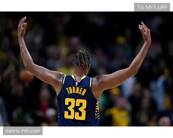 乔丹·汤普森训练完直接去超市抢打折牛排，这反差谁懂啊